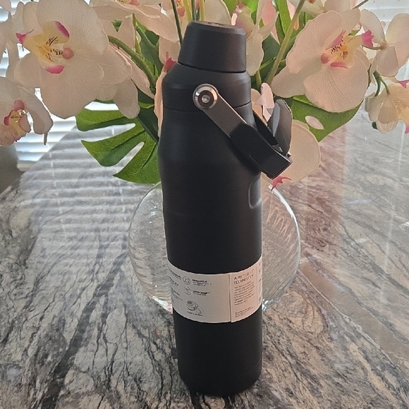 Stanley Matte Black IceFlow Bottle - Picture 3 of 3